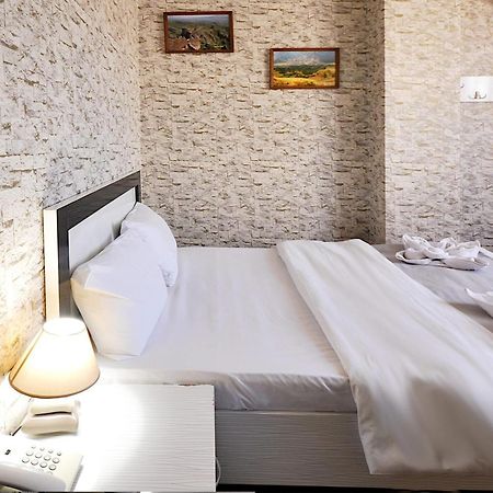 Hotel Kavela Tbiliszi Kültér fotó