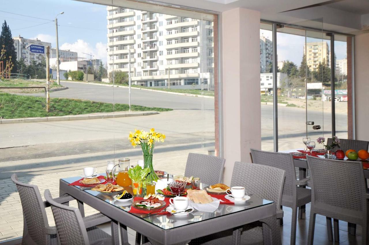 Hotel Kavela Tbiliszi Kültér fotó