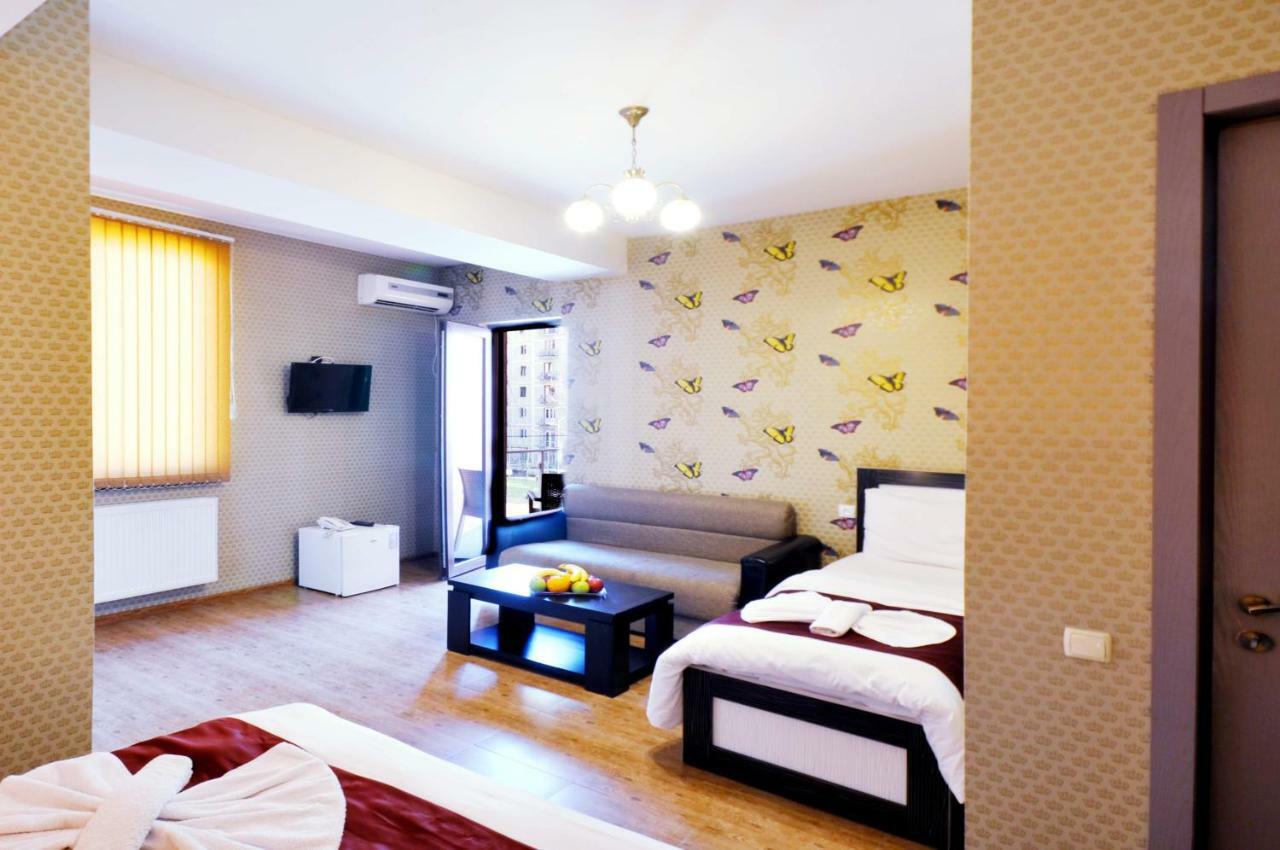 Hotel Kavela Tbiliszi Kültér fotó