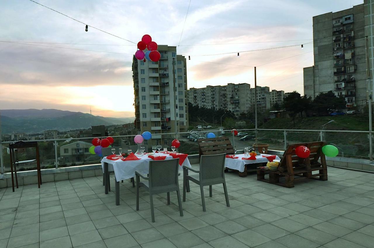 Hotel Kavela Tbiliszi Kültér fotó